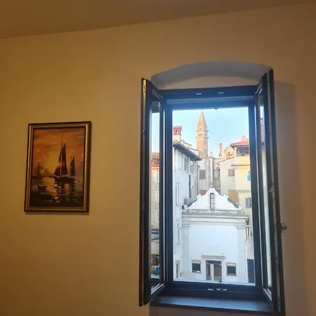 Primo Maggio Apartman *